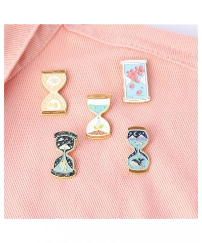 Cute Hourglass Brooch Pin, Funny Cartoon Letter Ghost Pin， Funky Versatile Backpack Accessories Gifts, Hourglass Brooch Pin f...